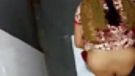 তিনে মিলে, ওয়েন ধূস ...