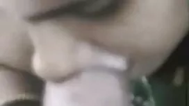 বড় সুন্দরী ইন্ডিয়া ...